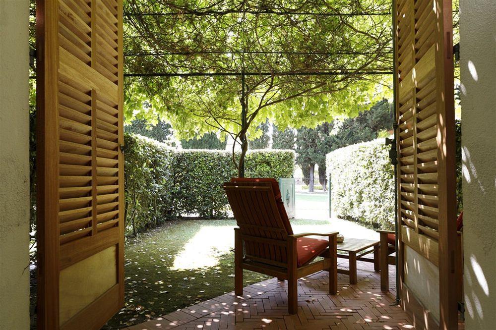 Hostellerie De L'Abbaye De La Celle - Teritoria 布里尼奥勒 外观 照片